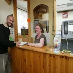 بيت شباب Sive Budget
